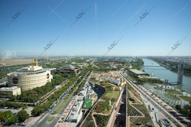 Vista Aérea de la cartuja desde torre Sevilla