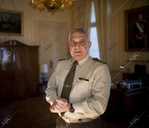 Entrevista al jefe del Estado mayor del Ejército de Tierra, general Francisco...