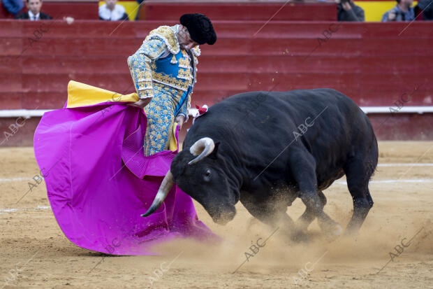 Feria de Fallas. En la Imagen, Enrique Ponce