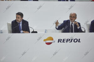 Junta general de accionistas 2019 de Repsol, con el presidente Antonio Brufau y...