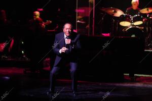 Concierto de Paul Anka en el teatro Real