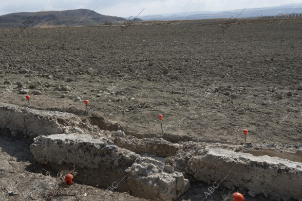 Excavación del acueducto de la ciudad romana de Carca