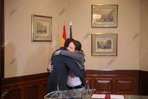 Reunión firma acuerdo de Gobierno progresista entre Pedro Sánchez (PSOE) y Pablo...