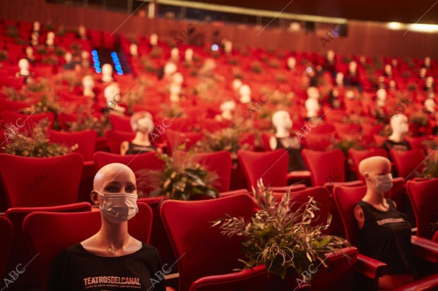 Repaertura al público de los teatros tras la salida del desconfinamiento por la...