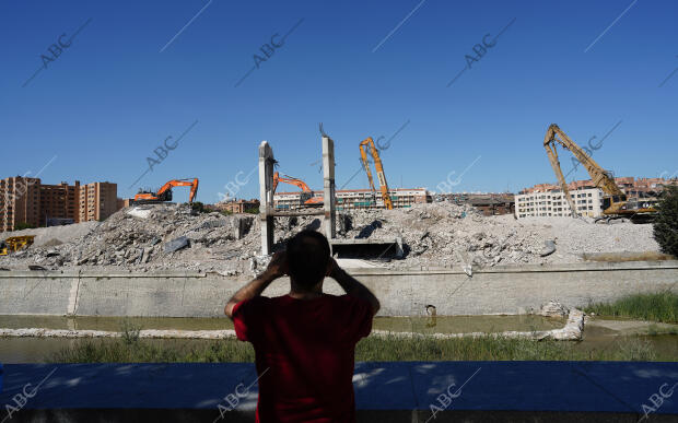 Obras de demolición en el Vicente Calderón