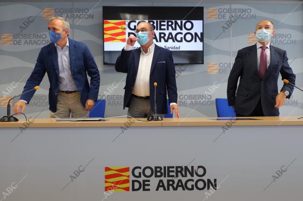 Reunión del Gobierno de Aragón con Javier Lambán, Jorge Azón, Sira Repollés y...