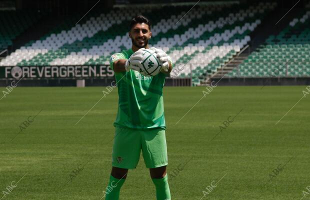 Presentación de Rui Silva como nuevo jugador del Real Betis en el estadio Benito...