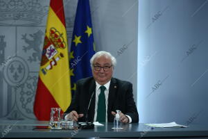 Rueda de prensa tras la reunión del Consejo de ministros con la ministra Isabel...