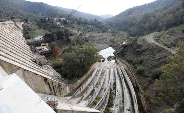 Reportaje embalse, sequia, presa, pantano de Guadalmellato