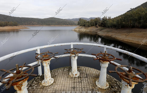 Reportaje embalse, sequia, presa, pantano de Guadalmellato