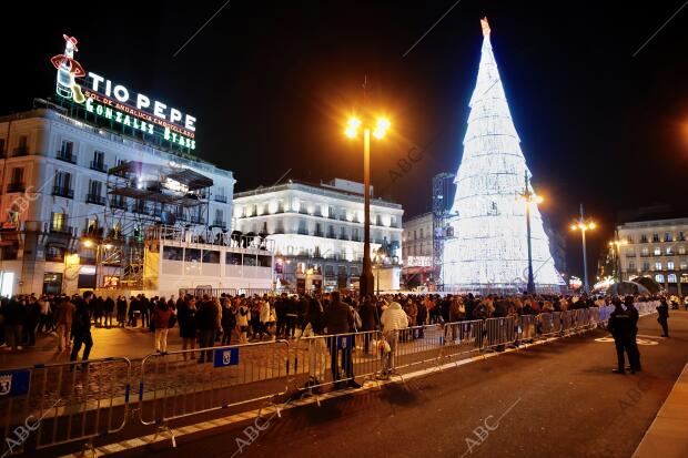 La Puerta del Sol se haya acordonada por las preuvas