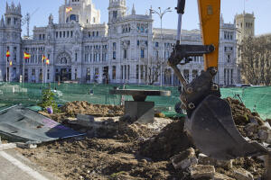 Pebetero y monumento a las víctimas del terrorismo en España, en obras