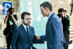 El presidente Pedro Sánchez junto a Pere Aragonés en el cierre del Círculo de...