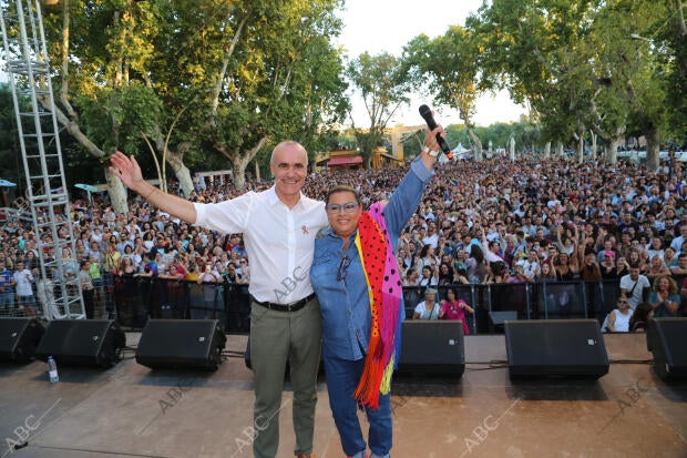 El alcalde de Sevilla, Antonio Muñoz, asiste al pregón del Orgullo 2022 que...