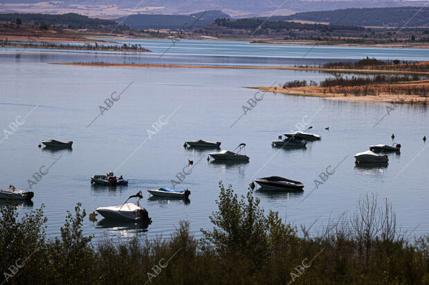 Reportaje de sequia en el embalse de Buendía, en la provincia de Cuenca