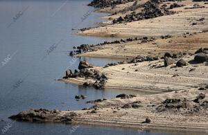 Reportaje de sequia en el embalse de El Burguillo cercano a la localidad de El...