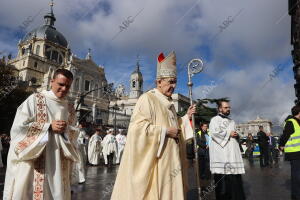 Misa en la catedral de la Almudena con motivo del día de la patrona de Madrid...