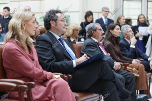 La vicepresidenta Yolanda Díaz, junto a la ministra de Justicia Pilar Llop y el...