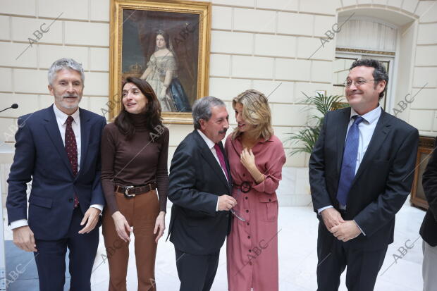 La vicepresidenta Yolanda Díaz, junto a la ministra de Justicia Pilar Llop y el...