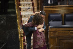 El presidente del Gobierno, Pedro Sánchez, asiste a la votación para la...