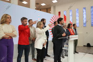 Rueda de prensa de Adrián Vázquez, seceretario general del partido, Patricia...