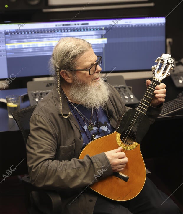 Master class del artista compositor y ganador de dos Oscar, Gustavo Santaolalla