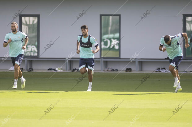 Entrenamiento del Real Betis en la ciudad deportiva