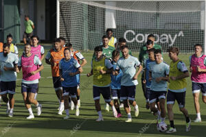 Entrenamiento del real Betis en la ciudad Deportiva