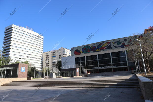 Palacio de Congresos de Castellana junto a la Plaza de Lima