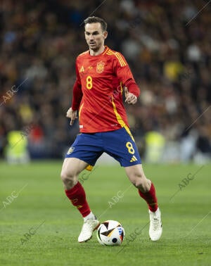 Partido amistoso disputado en el estadio Santiago Bernabéu entre la selección de...