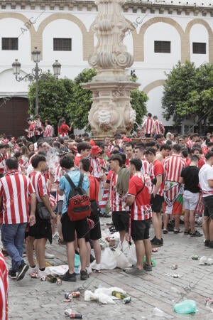 Ambiente por el centro previo a la final de la Copa de Su Majestad el Rey en el...