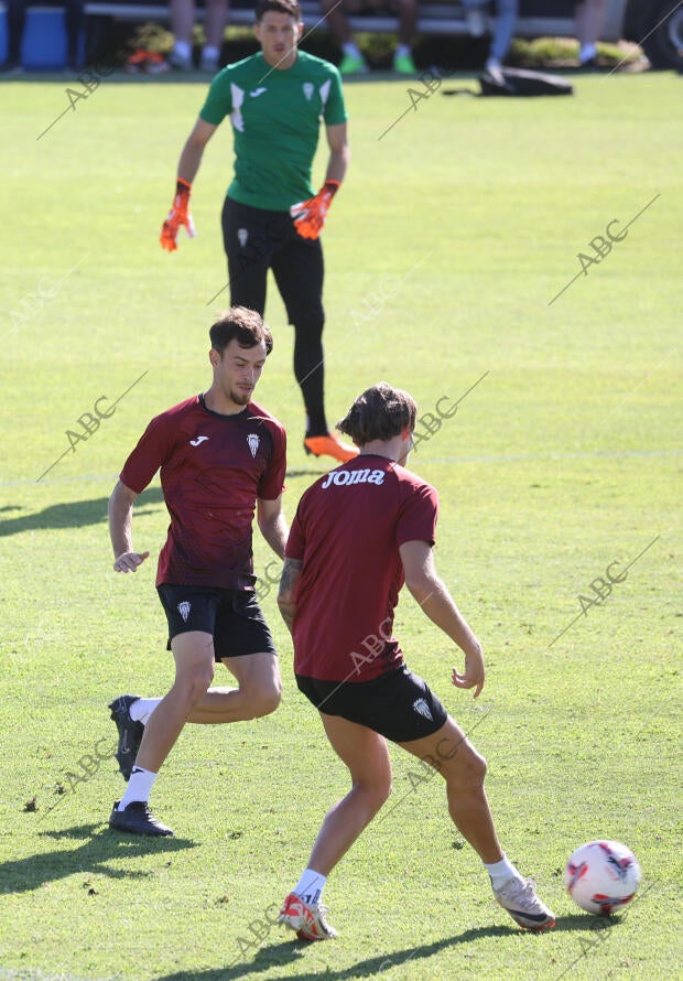 Entrenamiento del Córdoba C.F. En la ciudad Deportiva