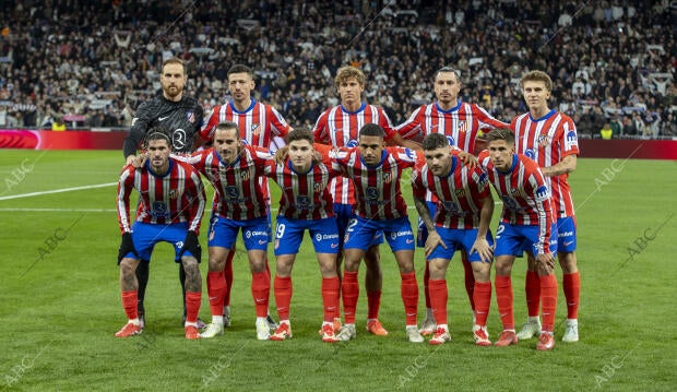 Partido de Liga, jornada 23, disputado en el estadio Santiago Bernabéu entre el...