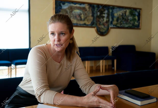 Entrevista a la consejera de Asuntos Sociales de la Comunidad de Madrid, Ana...