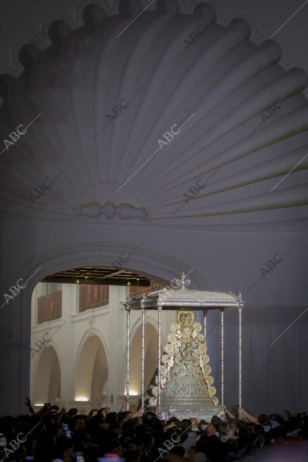 Rosario y procesión de la Virgen del Rocío