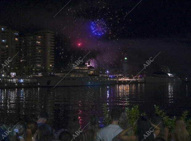 Fuegos artificiales para inaugurar la Feria de Málaga 2025