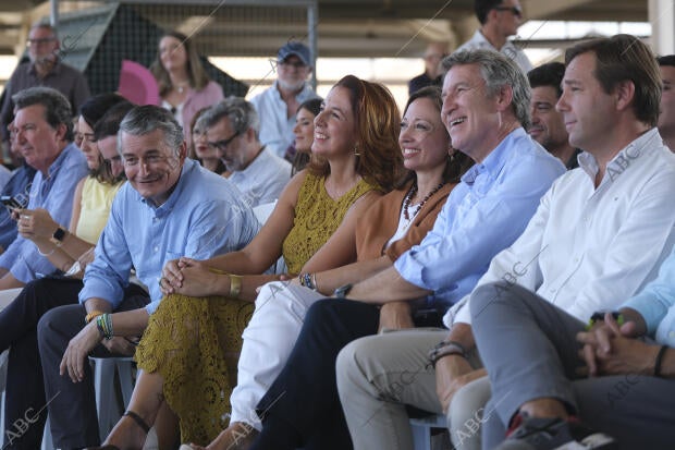 Feijóo y Juanma Moreno participan en el acto del inicio del curso político del...