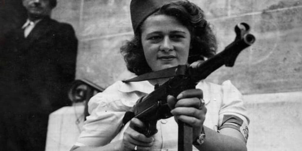 Las olvidadas mujeres guerreras que cambiaron la historia de la Segunda  Guerra Mundial