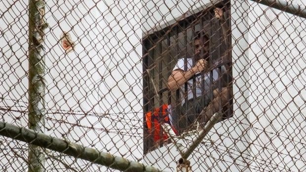 Leopoldo López, tras los barrotes de Ramo Verde