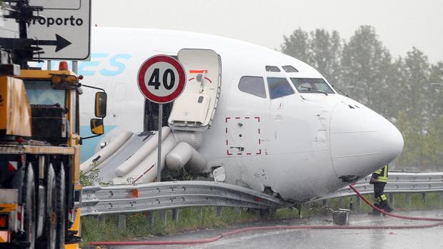 Foto de archivo de accidente de avión