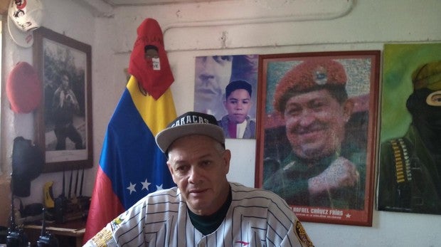 Valentín Santana en su despacho, durante la entrevista.