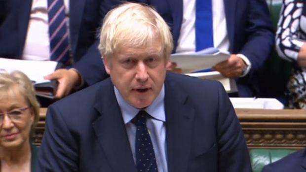 Johnson pierde la mayorÃa en el Parlamento con la deserción de un diputado a los liberales