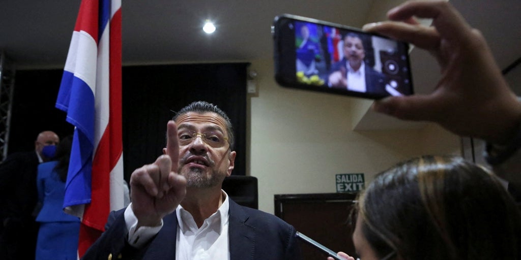 Rodrigo Chaves, el populista que pondrá a prueba la democracia de Costa Rica