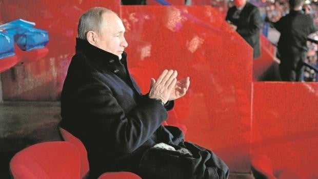 Putin eleva el tono; la invasión encalla