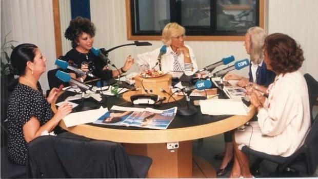 Encarna Sánchez, en el centro, en una imagen de archivo
