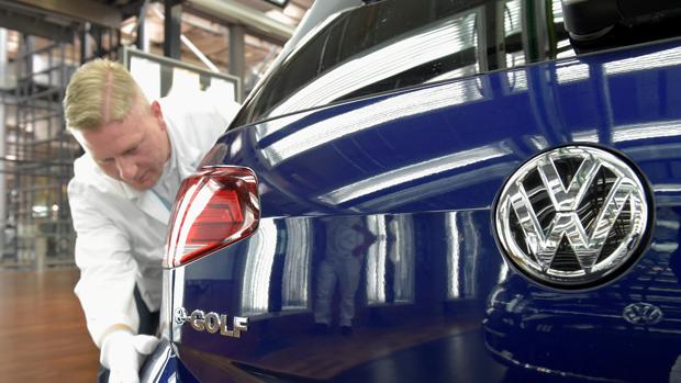 Montaje de una versión eléctrica del Volkswagen Golf