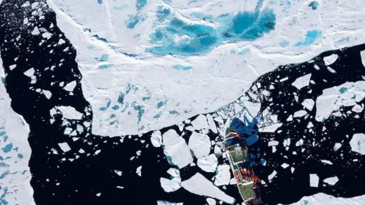 La isla de basura del Pacífico y la pesca disparan los niveles de  microplásticos en el Ártico