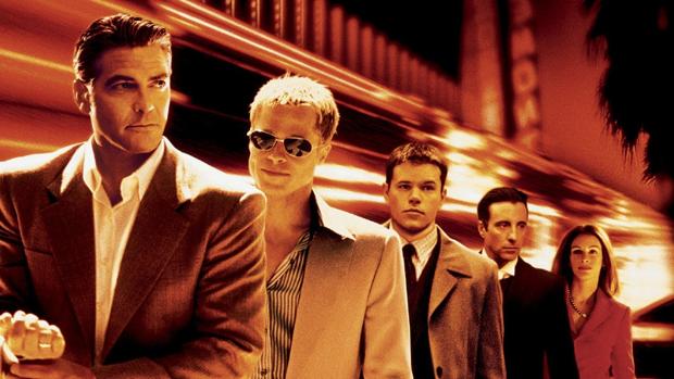 Cartel de «Ocean's Eleven» donde la protagonista femenina aparece al fondo. Un gesto machista para la escritora