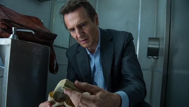 El actor Liam Neeson, de 65 años, interpreta a un expolicía