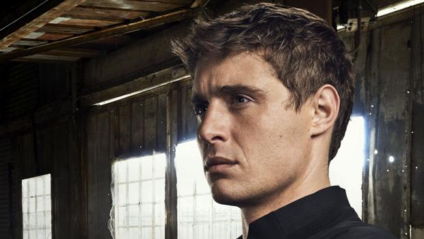 Calle 13 adaptará «Cóndor», protagonizada por Max Irons